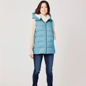 Carve Designs Hooded Down Puffer Vest Small